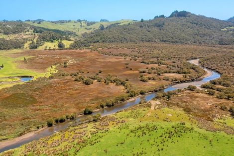 Photo of property in 15 Karuhiruhi Road, Oue, Kaikohe, 0473