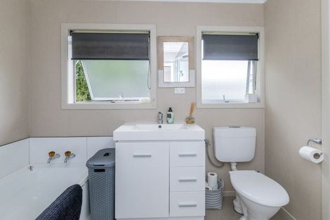 Photo of property in 6 Windsor Place, Levin, 5510