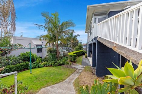 Photo of property in 1055 Papamoa Beach Road, Papamoa Beach, Papamoa, 3118