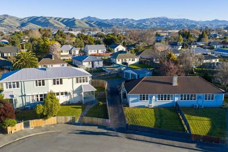 Photo of property in 4-6 Dix Crescent, Riversdale, Blenheim, 7201