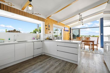 Photo of property in 1 Morrow Avenue, St Andrews, Hamilton, 3200