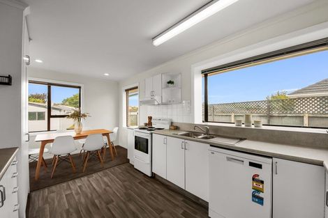 Photo of property in 22 Yarmouth Street, Aranui, Christchurch, 8061