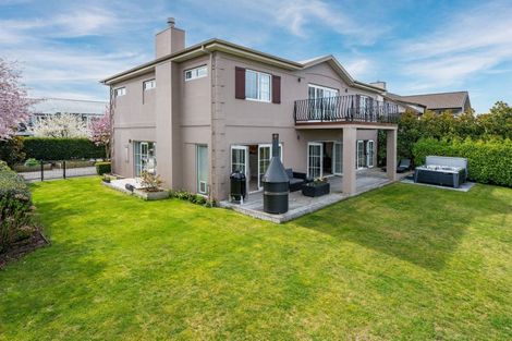 Photo of property in 18 Chateau Crescent, Rangatira Park, Taupo, 3330