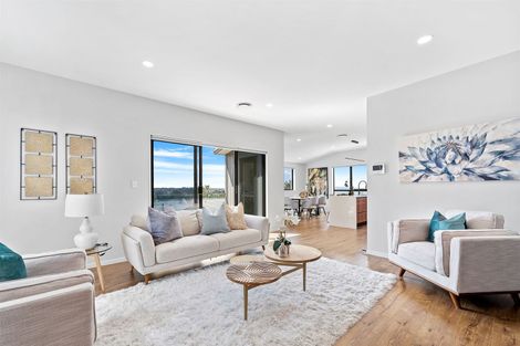 Photo of property in 185a Browns Bay Road, Browns Bay, Auckland, 0630