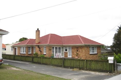 Photo of property in 4044a Great North Road, Glen Eden, Auckland, 0602