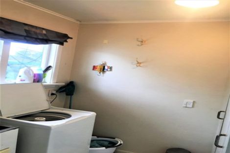 Photo of property in 77 Hoani Street, Northcote, Christchurch, 8052