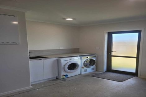 Photo of property in 1a Walker Road, Fairy Springs, Rotorua, 3015