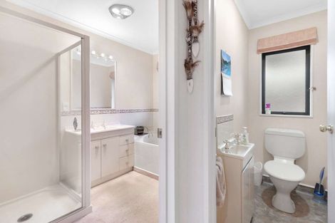 Photo of property in 3 Celtic Court, Roslyn, Palmerston North, 4414