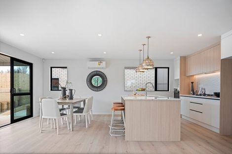 Photo of property in 37 Pinecrest Drive, Gulf Harbour, Whangaparaoa, 0930