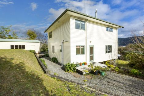 Photo of property in 20a Norana Road, Maoribank, Upper Hutt, 5018
