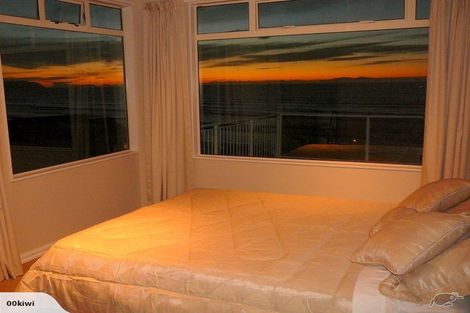 Photo of property in 19 The Crescent, Raumati South, Paraparaumu, 5032