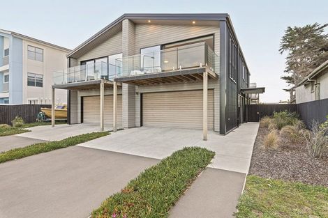 Photo of property in 85a Marine Parade, North New Brighton, Christchurch, 8083