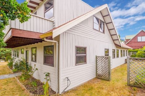 Photo of property in 29 Oregon Drive, Kelvin Heights, Queenstown, 9300
