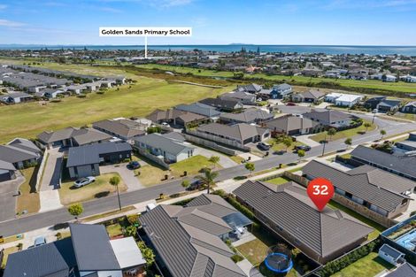 Photo of property in 32 Harding Drive, Papamoa Beach, Papamoa, 3118