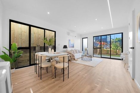 Photo of property in 6a Rosina Place, Pakuranga, Auckland, 2010