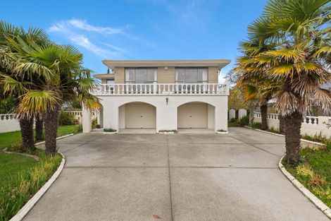 Photo of property in 44 Bradbury Road, Botany Downs, Auckland, 2010