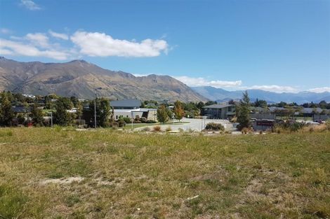 Photo of property in 16 Tuke Lane, Wanaka, 9305