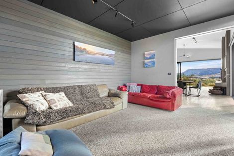 Photo of property in 48 Kanuka Rise, Albert Town, Wanaka, 9305