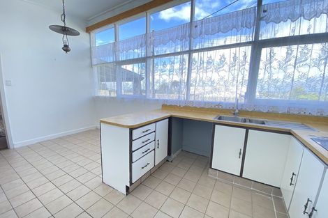 Photo of property in 1/40c West Coast Road, Glen Eden, Auckland, 0602