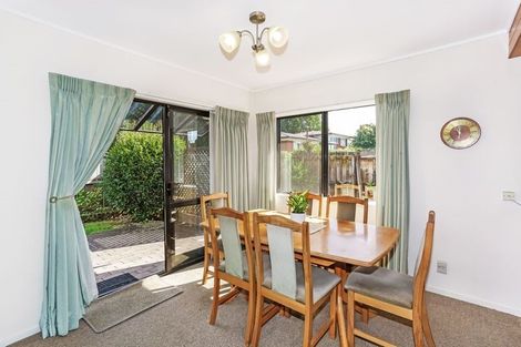 Photo of property in 2/15 Don Street, Papakura, 2110