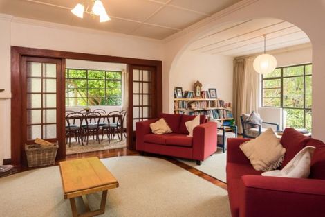 Photo of property in 18 Newgate Street, Picton, 7220