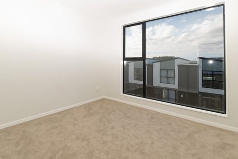 Photo of property in 37 Hinonga Loop, Silverdale, 0932