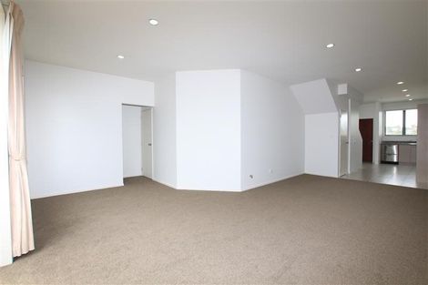 Photo of property in 24/22 Northcross Drive, Oteha, Auckland, 0632