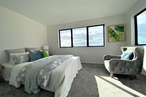 Photo of property in 7/66 Bruce Road, Glenfield, Auckland, 0629