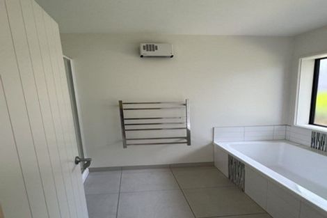 Photo of property in 8 Harris Drive, Silverdale, 0932