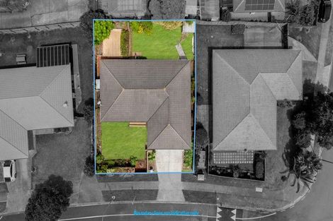 Photo of property in 6 Michael Jones Drive, Flat Bush, Auckland, 2019