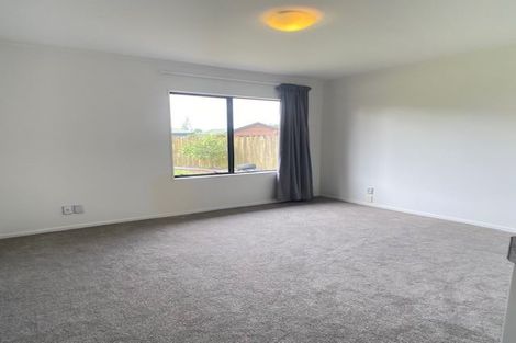 Photo of property in 73 Burswood Drive, Burswood, Auckland, 2013