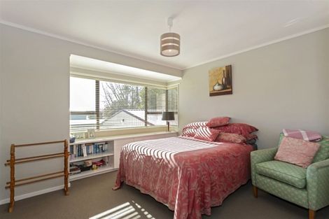 Photo of property in 6 Ailsa Place, Tairua, 3508