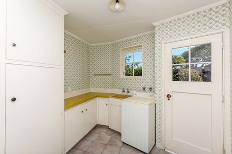 Photo of property in 43 Frank Wilson Terrace, Welbourn, New Plymouth, 4312