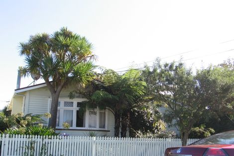 Photo of property in 11 Byron Street, Petone, Lower Hutt, 5012