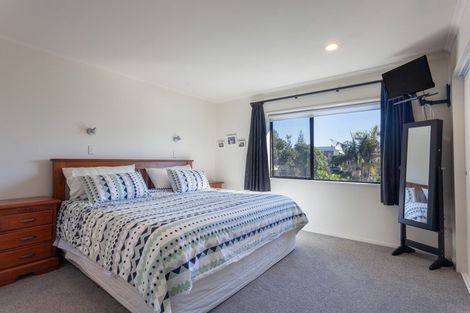 Photo of property in 325c Oceanbeach Road, Mount Maunganui, 3116