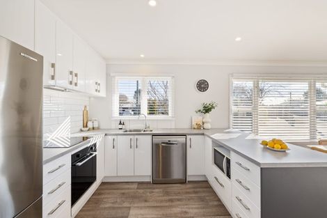 Photo of property in 38 Radbrook Street, Avonhead, Christchurch, 8042