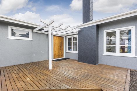 Photo of property in 36 Botanical Road, Takaro, Palmerston North, 4412