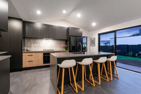 Photo of property in 4a Roland Road, Greenhithe, Auckland, 0632