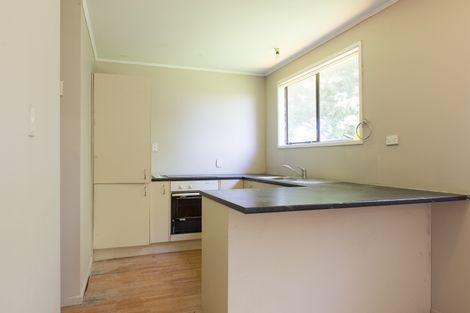 Photo of property in 20 Pukeroa Place, Papakura, 2110