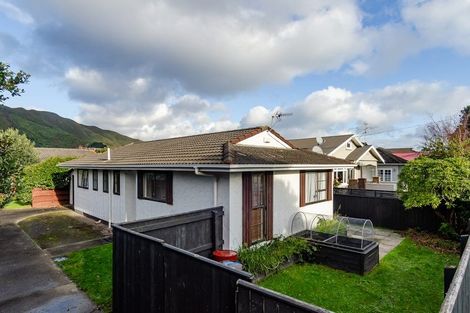 Photo of property in 16 Trafalgar Street, Waiwhetu, Lower Hutt, 5010