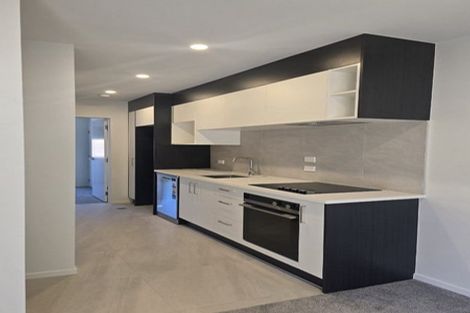 Photo of property in 2/11 Seymour Road, Sunnyvale, Auckland, 0612