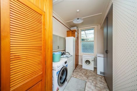 Photo of property in 18 Mills Street, Eltham, 4322
