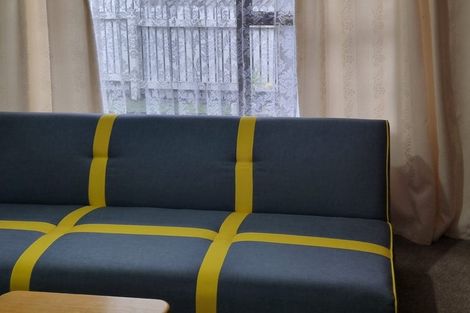 Photo of property in 3 Nursery Place, Westown, New Plymouth, 4310