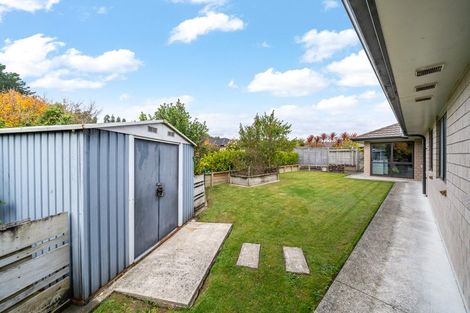 Photo of property in 17 Opal Avenue, Timberlea, Upper Hutt, 5018