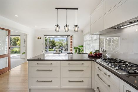 Photo of property in 34 Marywil Crescent, Hillcrest, Auckland, 0627