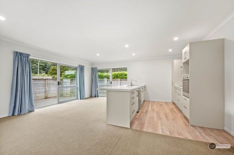 Photo of property in 73 Riverstone Drive, Riverstone Terraces, Upper Hutt, 5018