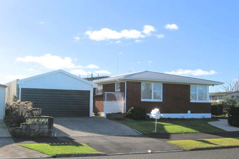 Photo of property in 17 Clements Crescent, Queenwood, Hamilton, 3210