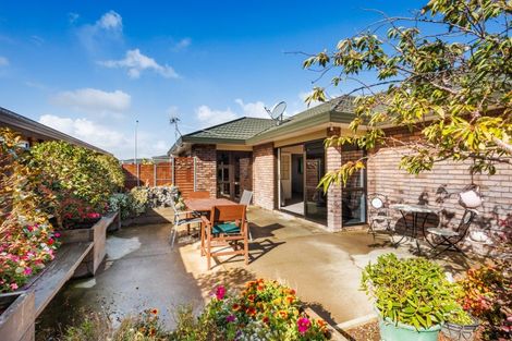 Photo of property in 21 Montana Way, Milson, Palmerston North, 4414