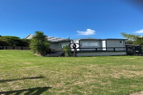 Photo of property in 1989 Cove Road, Mangawhai, Kaiwaka, 0573