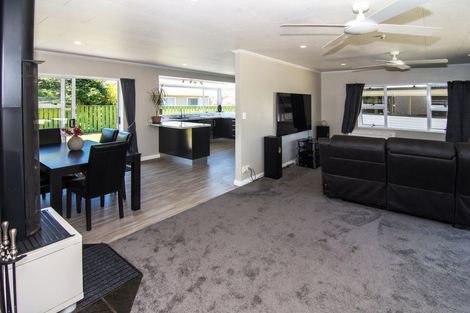 Photo of property in 8a Tararua Street, Masterton, 5810